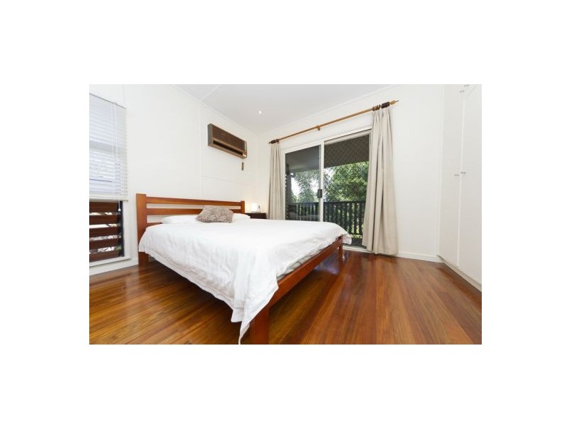 27 Oxley Street, Edge Hill QLD 4870