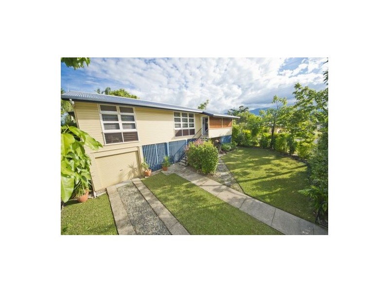 27 Oxley Street, Edge Hill QLD 4870