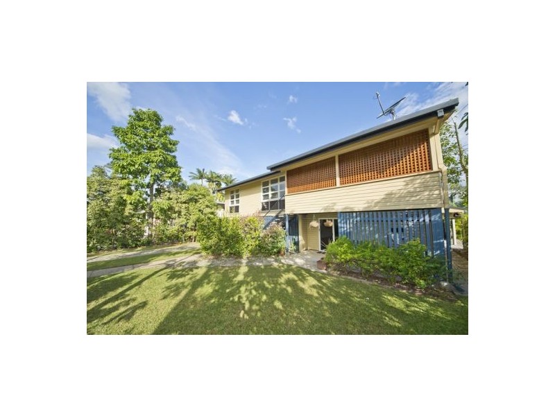 27 Oxley Street, Edge Hill QLD 4870