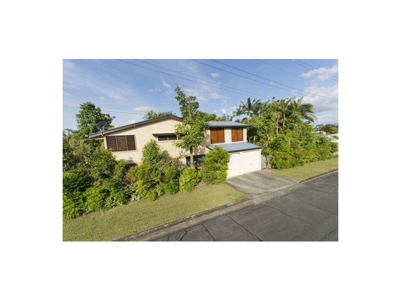 27 Oxley Street, Edge Hill QLD 4870