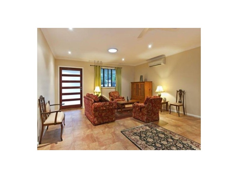 1 Ponticello Street, Whitfield QLD 4870