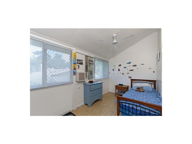 24 Queen Street, Edmonton QLD 4869