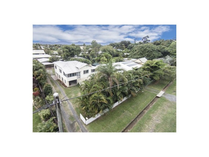 24 Queen Street, Edmonton QLD 4869