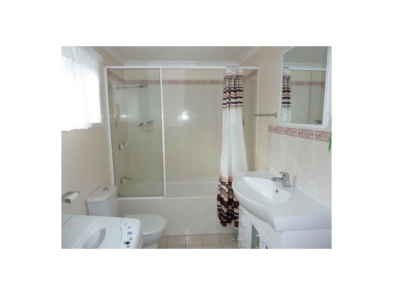 2/3 Ingham Court, Mooroobool QLD 4870