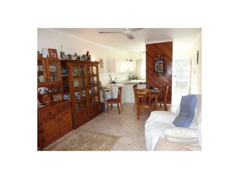 2/3 Ingham Court, Mooroobool QLD 4870