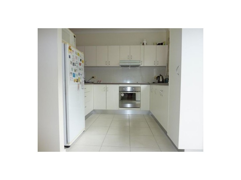2/3 Ingham Court, Mooroobool QLD 4870