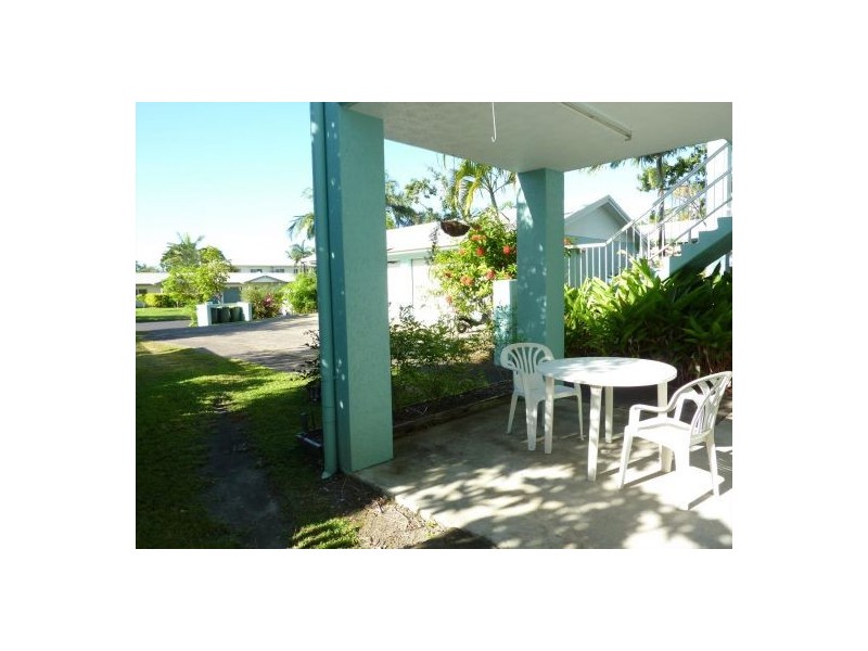2/3 Ingham Court, Mooroobool QLD 4870