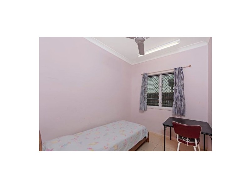 307 Lake Street, Cairns North QLD 4870