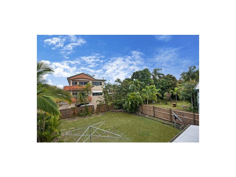 307 Lake Street, Cairns North QLD 4870
