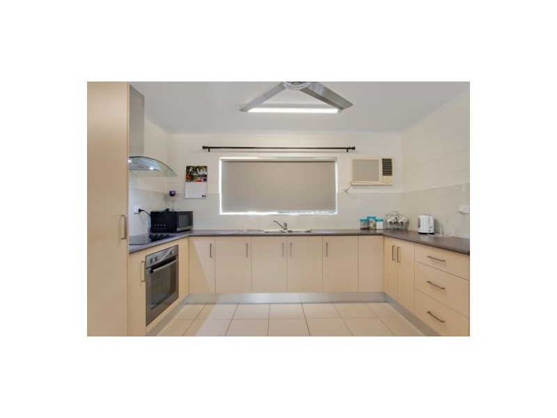 18 Sorrento St, Woree QLD 4868