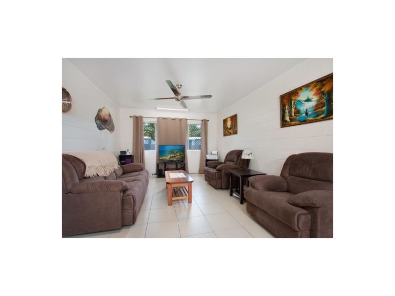 18 Sorrento St, Woree QLD 4868
