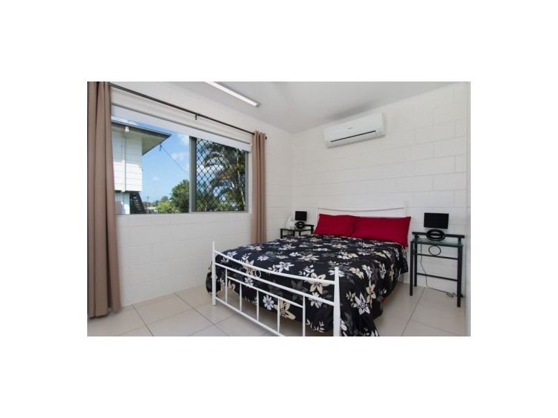 18 Sorrento St, Woree QLD 4868