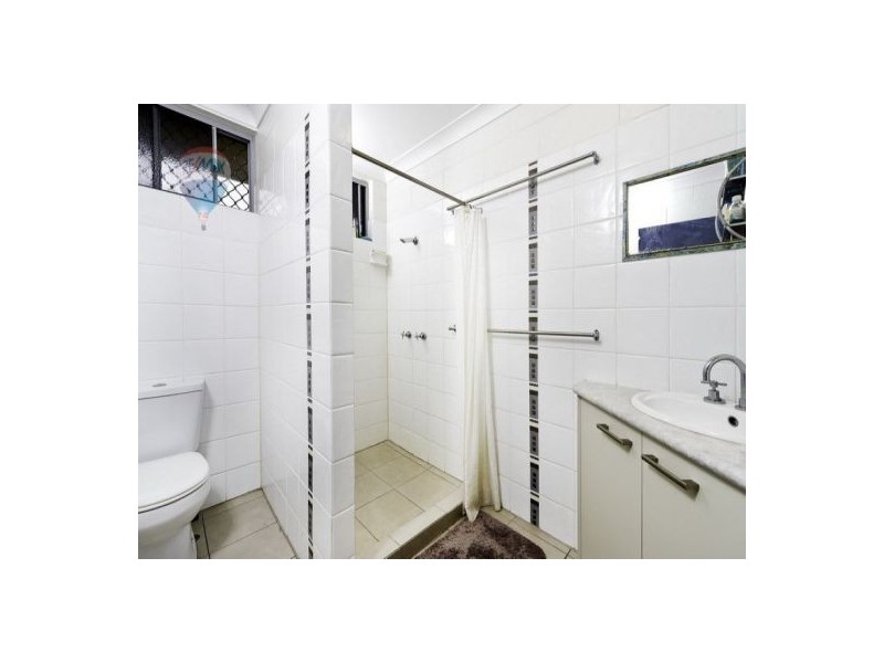 4/14 Curtin Street, Westcourt QLD 4870