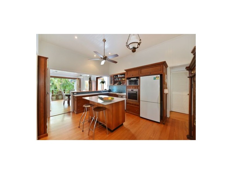 17 Hall Street, Edge Hill QLD 4870