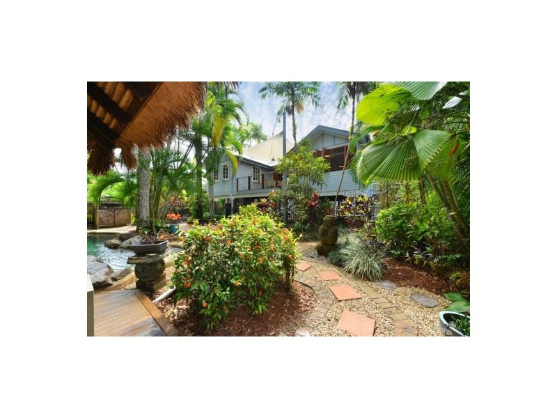 17 Hall Street, Edge Hill QLD 4870