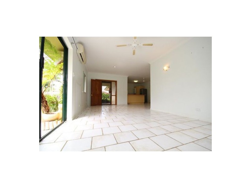 30 Village Terrace, Redlynch QLD 4870