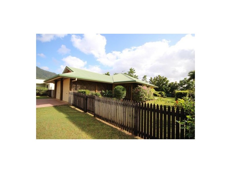 30 Village Terrace, Redlynch QLD 4870