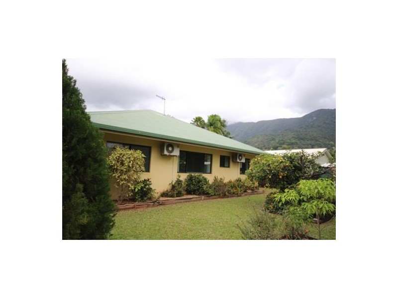 30 Village Terrace, Redlynch QLD 4870