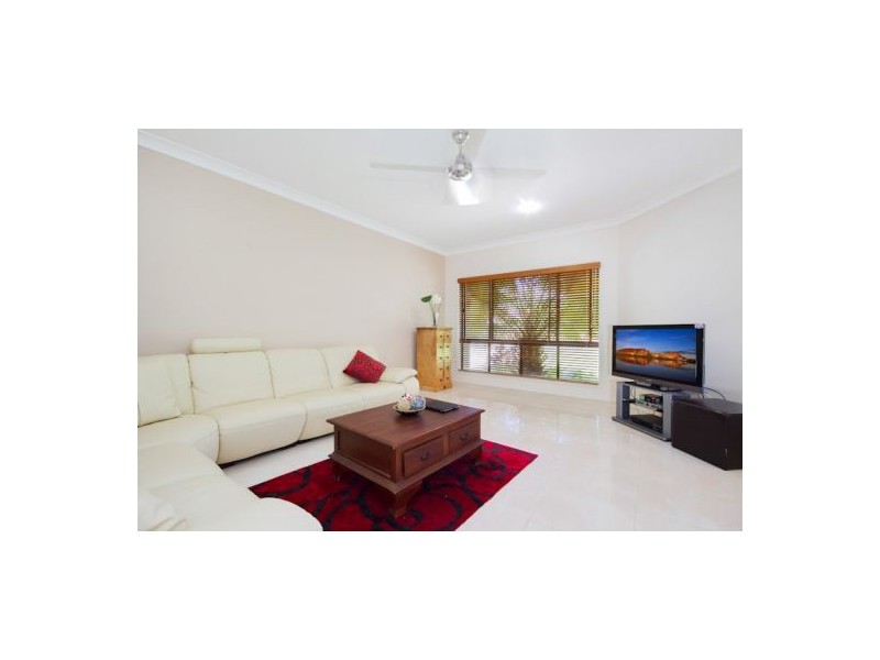 39 Chesterfield Close, Brinsmead QLD 4870