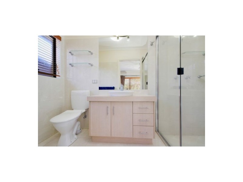 39 Chesterfield Close, Brinsmead QLD 4870