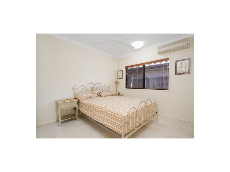 39 Chesterfield Close, Brinsmead QLD 4870