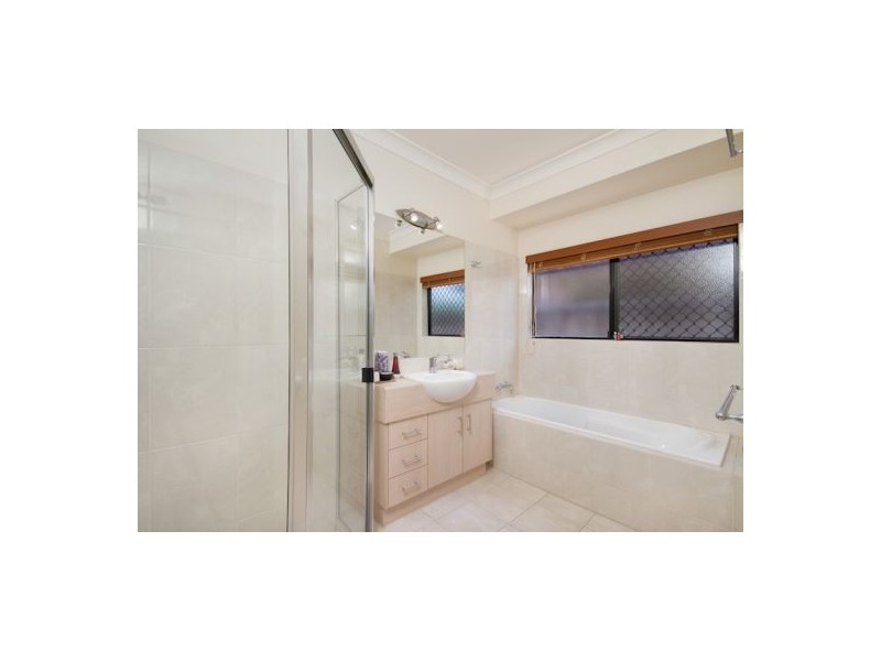 39 Chesterfield Close, Brinsmead QLD 4870