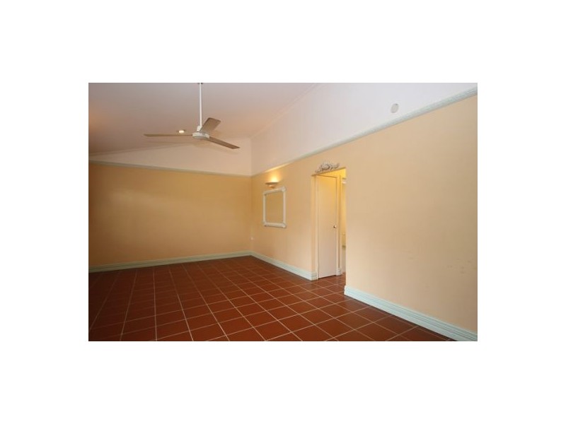 7/2 Chester Court, Manunda QLD 4870