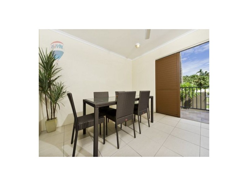 11/335 Lake Street, Cairns North QLD 4870