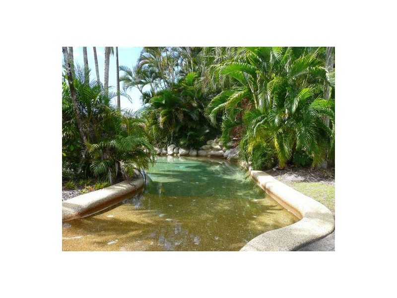 2/13 Givens St, Westcourt QLD 4870