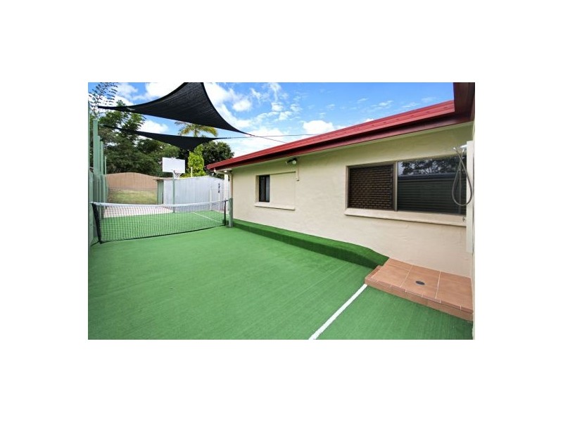 59 Agate Street, Bayview Heights QLD 4868