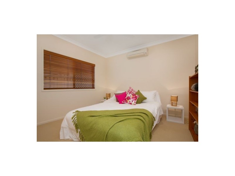 19 Bulba Street, Caravonica QLD 4878