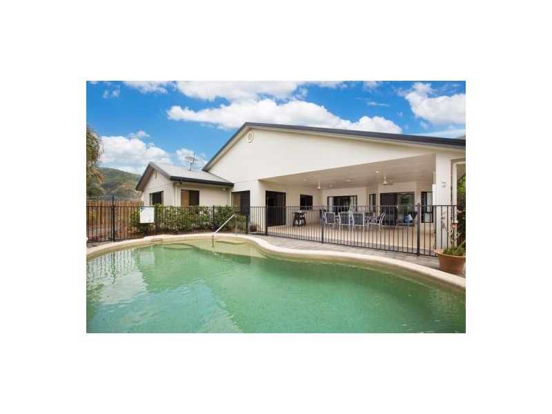 19 Bulba Street, Caravonica QLD 4878