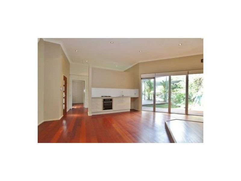 4 Chelsea Close, Kewarra Beach QLD 4879