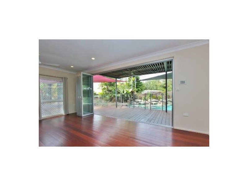 4 Chelsea Close, Kewarra Beach QLD 4879