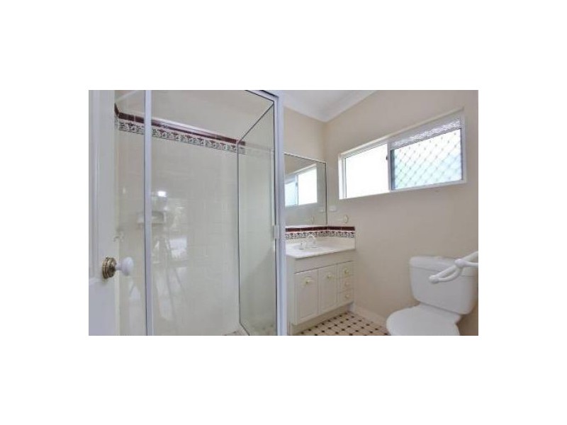 4 Chelsea Close, Kewarra Beach QLD 4879