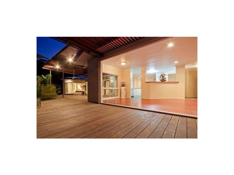 4 Chelsea Close, Kewarra Beach QLD 4879