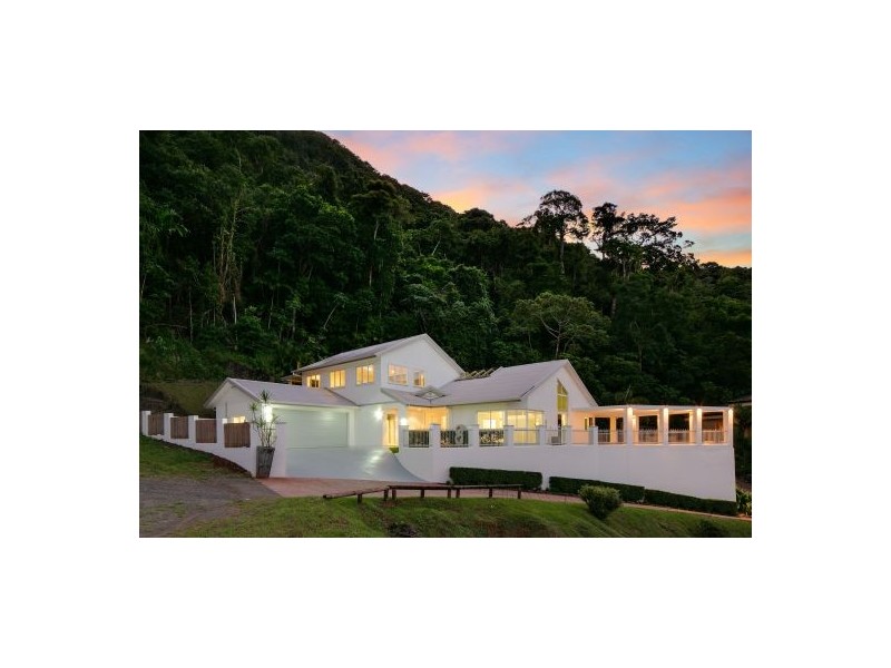 10 Coreega Close, Mooroobool QLD 4870