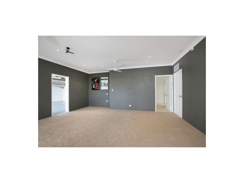 10 Coreega Close, Mooroobool QLD 4870