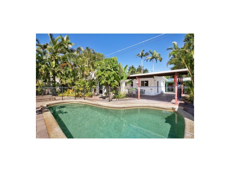 41 Willow Street, Holloways Beach QLD 4878
