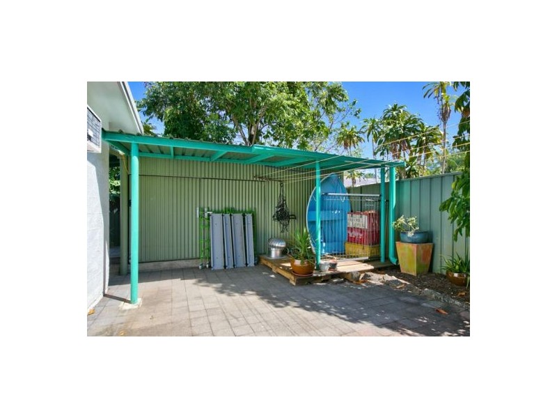 41 Willow Street, Holloways Beach QLD 4878