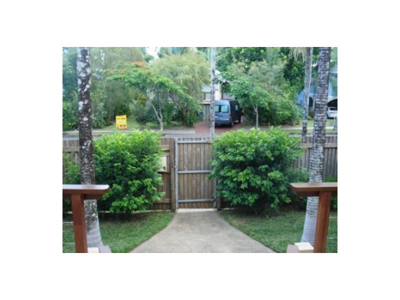 102 Woodward Street, Edge Hill QLD 4870