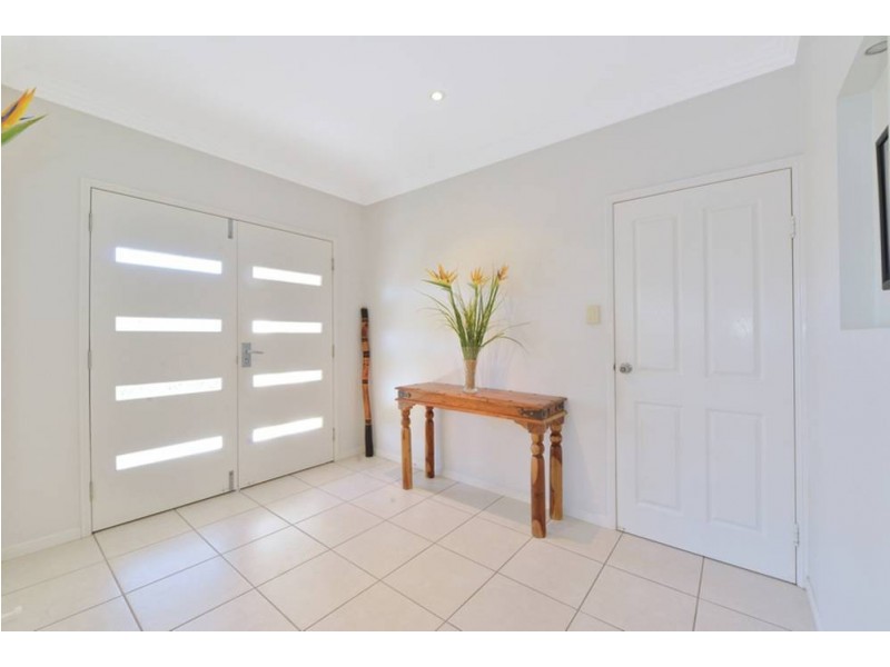 19 Playford Close, Brinsmead QLD 4870