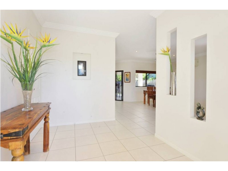 19 Playford Close, Brinsmead QLD 4870