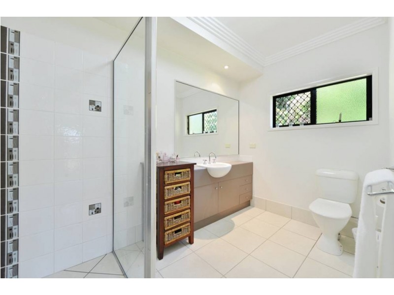 19 Playford Close, Brinsmead QLD 4870