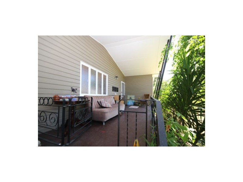 289 Pease Street, Edge Hill QLD 4870
