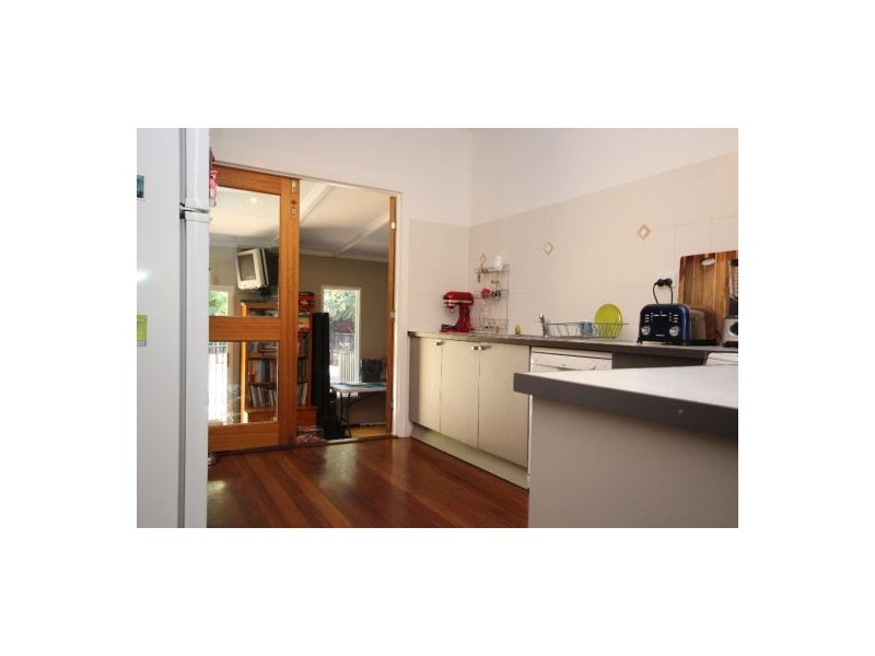 289 Pease Street, Edge Hill QLD 4870