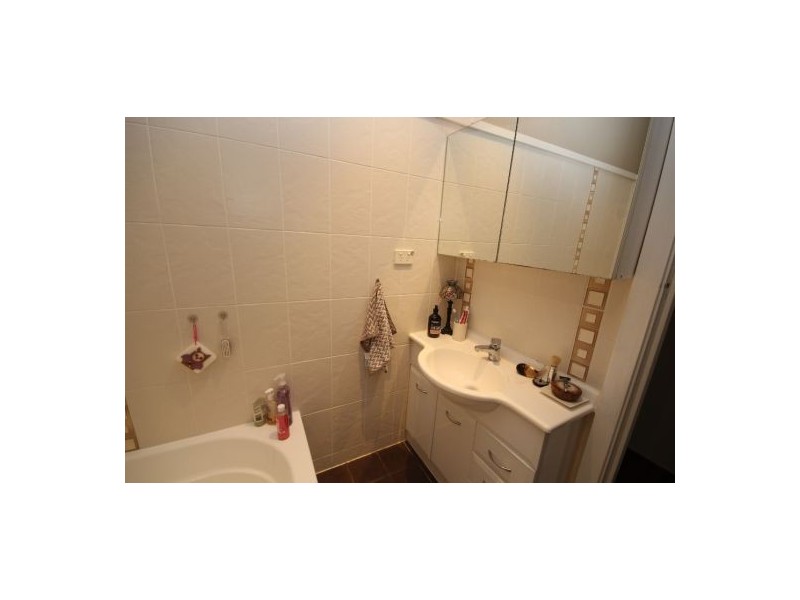 289 Pease Street, Edge Hill QLD 4870