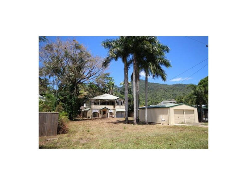 11 Sandwich Street, Kamerunga QLD 4870