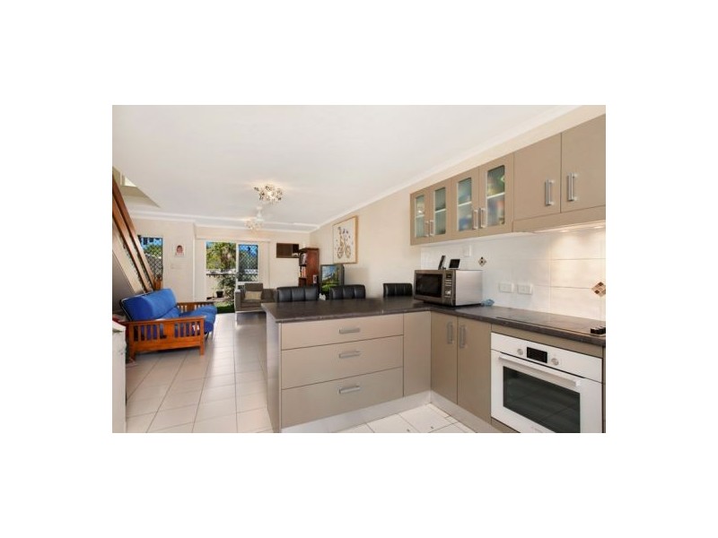 7/6-10 Palm Street, Holloways Beach QLD 4878