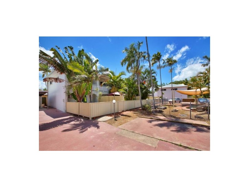 7/6-10 Palm Street, Holloways Beach QLD 4878